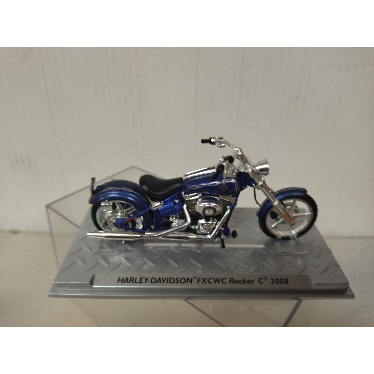 HARLEY-DAVIDSON 2008 FXCWC ROCKER C MOTO/BIKE 1:24 ALTAYA IXO DEFECT ...