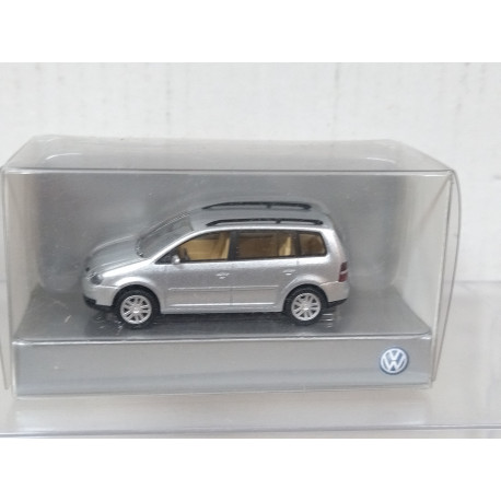 VOLKSWAGEN TOURAN SILVER 1:87 H0 WIKING