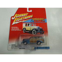 CHEVROLET WAGON 1941 WOODY SPECIAL WOODYS & PANELS 1:64 JOHNNY LIGHTNING