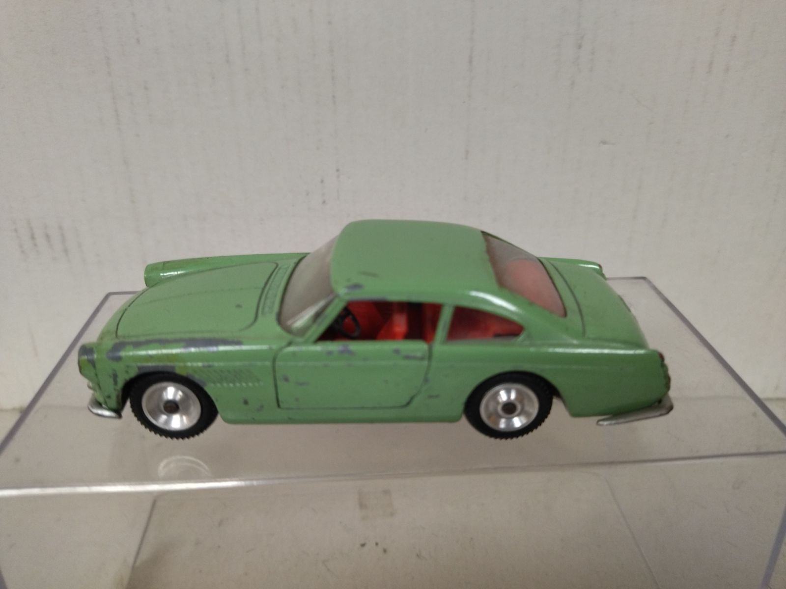 ferrari-250-gt-22-green-143-