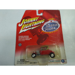 FORD MODEL T 1927 ROADSTER RED CLOSED RETRO RODS 1:64 JOHNNY LIGHTNING
