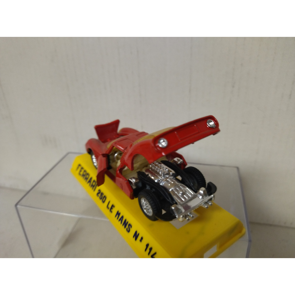 1:43 BEST FERRARI 250 Le Mans Le Mans 1964 Dumay/Van Ophem #23 Be9499