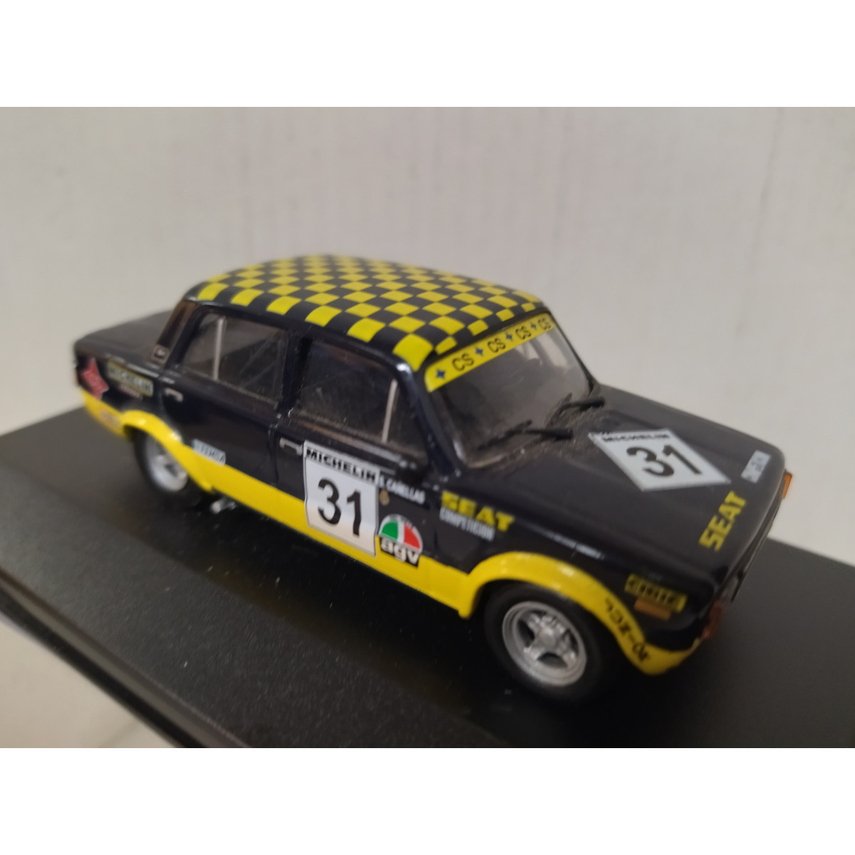 1/43 SEAT 1430 1800 Gr.4 #24 Rallye Monte Carlo 1977 Servia/Sabater IXO