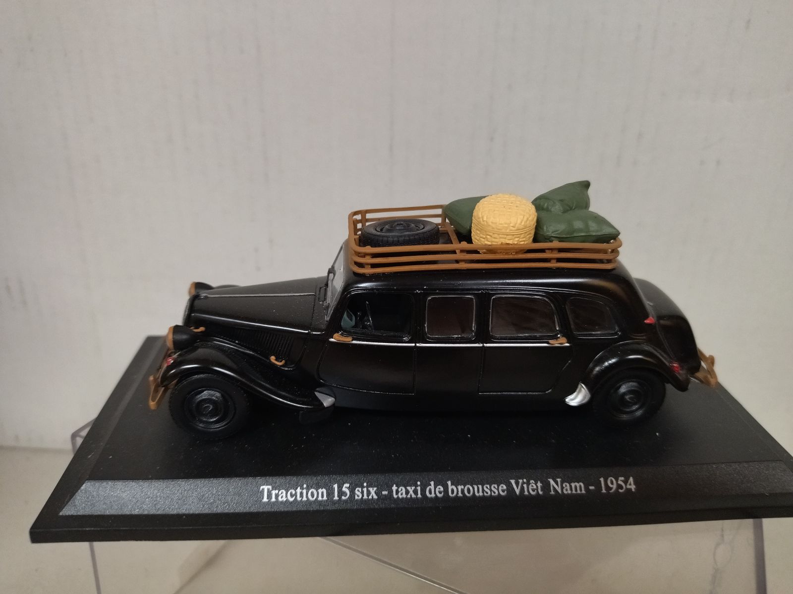 Miniature Dubray 1/43 – Citroën Traction 11B Taxi De 1939 (état Très Bon)