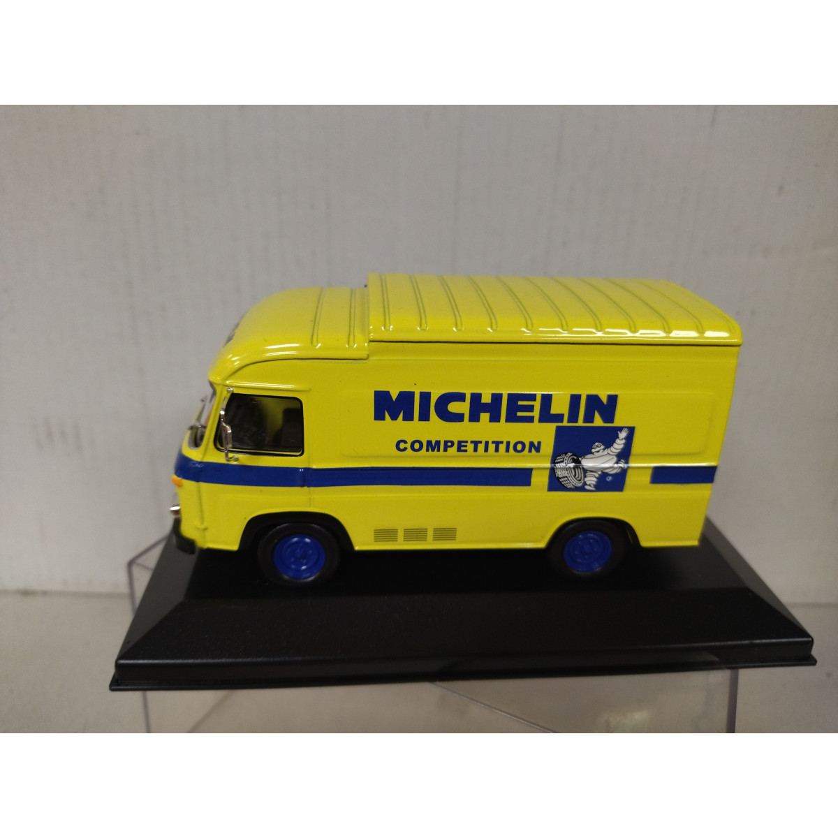 Les Petites Renault - Saviem SG2 Assistance Renault Sport 1978