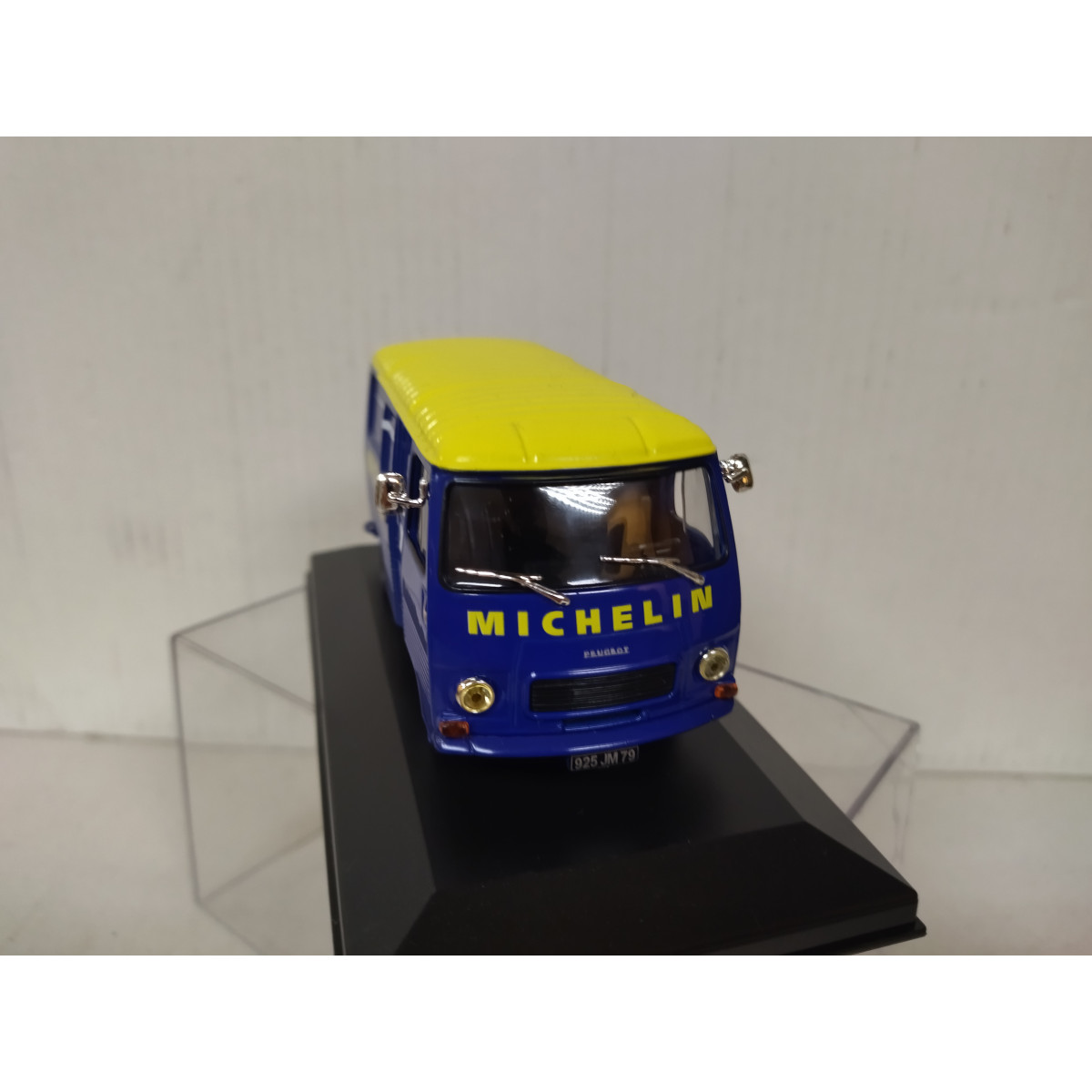 PEUGEOT J7 Verlängerung Supermarkt Géant Casino IXO 1:43 ALTAYA 1965 4250341245646