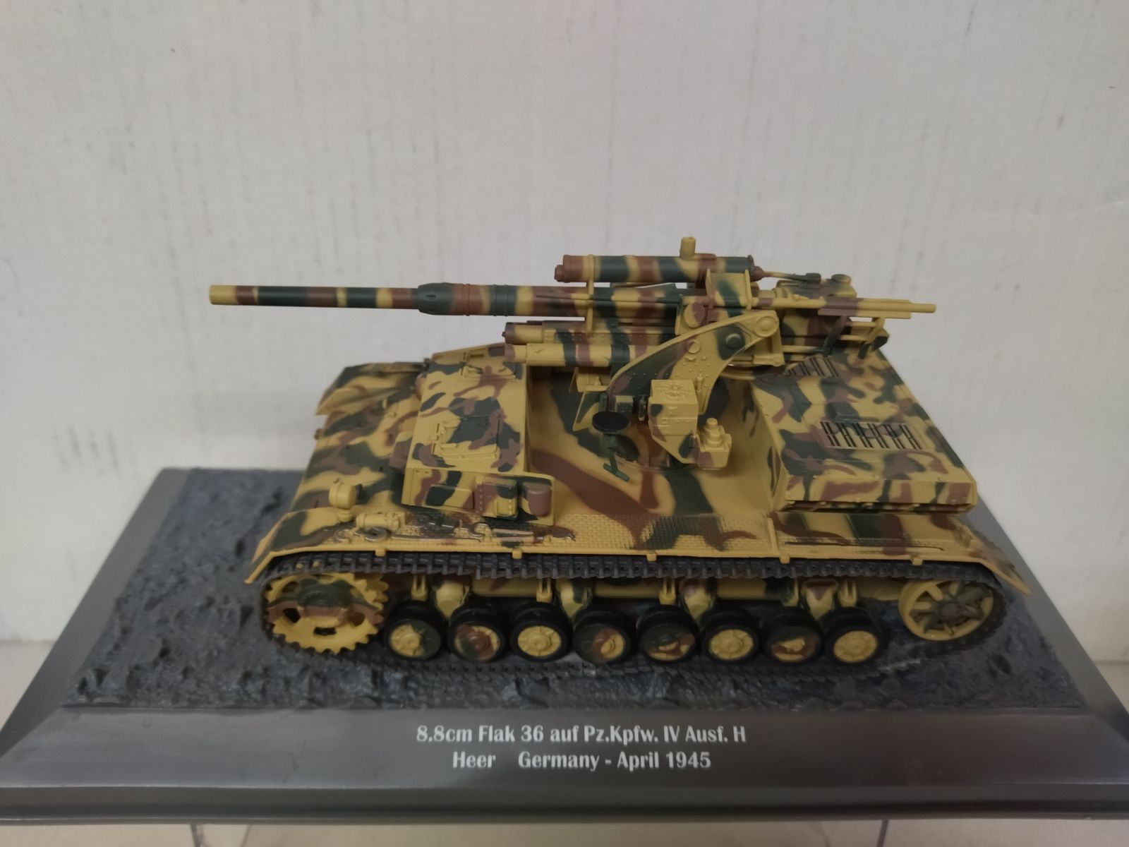 Altaya 1:43 - Char Allemand 8.8 Cm Flak 36 Ausf H - Militaire - Neuf
