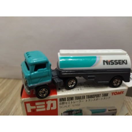 HINO SEMI TRAILER TRANSPORT TANK NISSEKI CAMION/TRUCK 1:102/apx 1:64 TOMICA 11