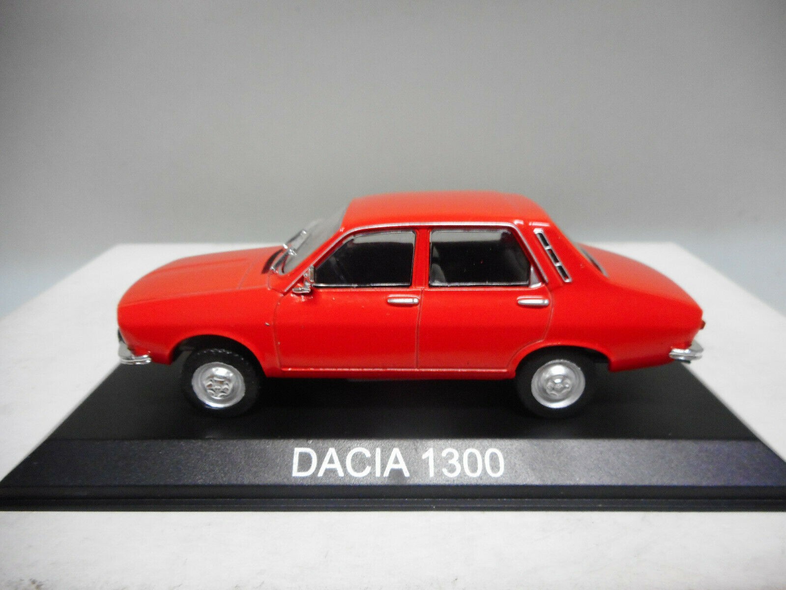 Dacia 1304 Pick up gelb Blister 1:43 Ixo/Altaya Modellauto