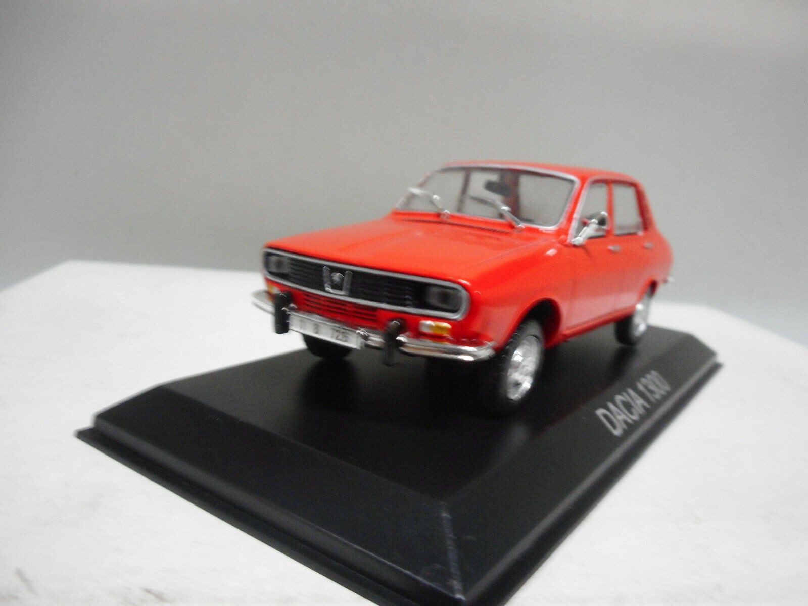 RENAULT 12 BAL22H Voiture 1/43 IXO Balkans DACIA 1304 Pick-up 