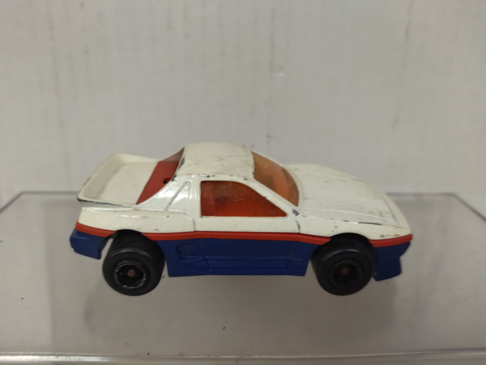 Modèle Réduit Pontiac Fiero Rallye N°42 - Majorette échelle 1/55 - Occasion