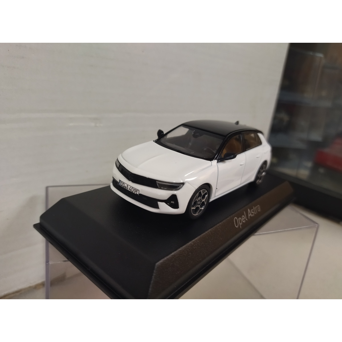 ミニカー　1/43 オペル アストラ 2022(アークティックホワイト) [360063] Model-samochodu-OPEL-ASTRA-