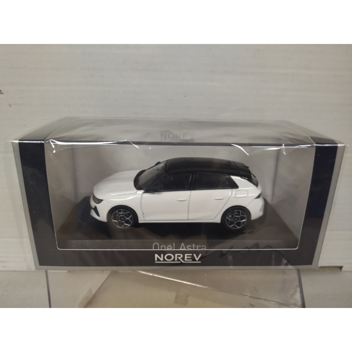 ミニカー　1/43 オペル アストラ 2022(アークティックホワイト) [360063] Model-samochodu-OPEL-ASTRA-