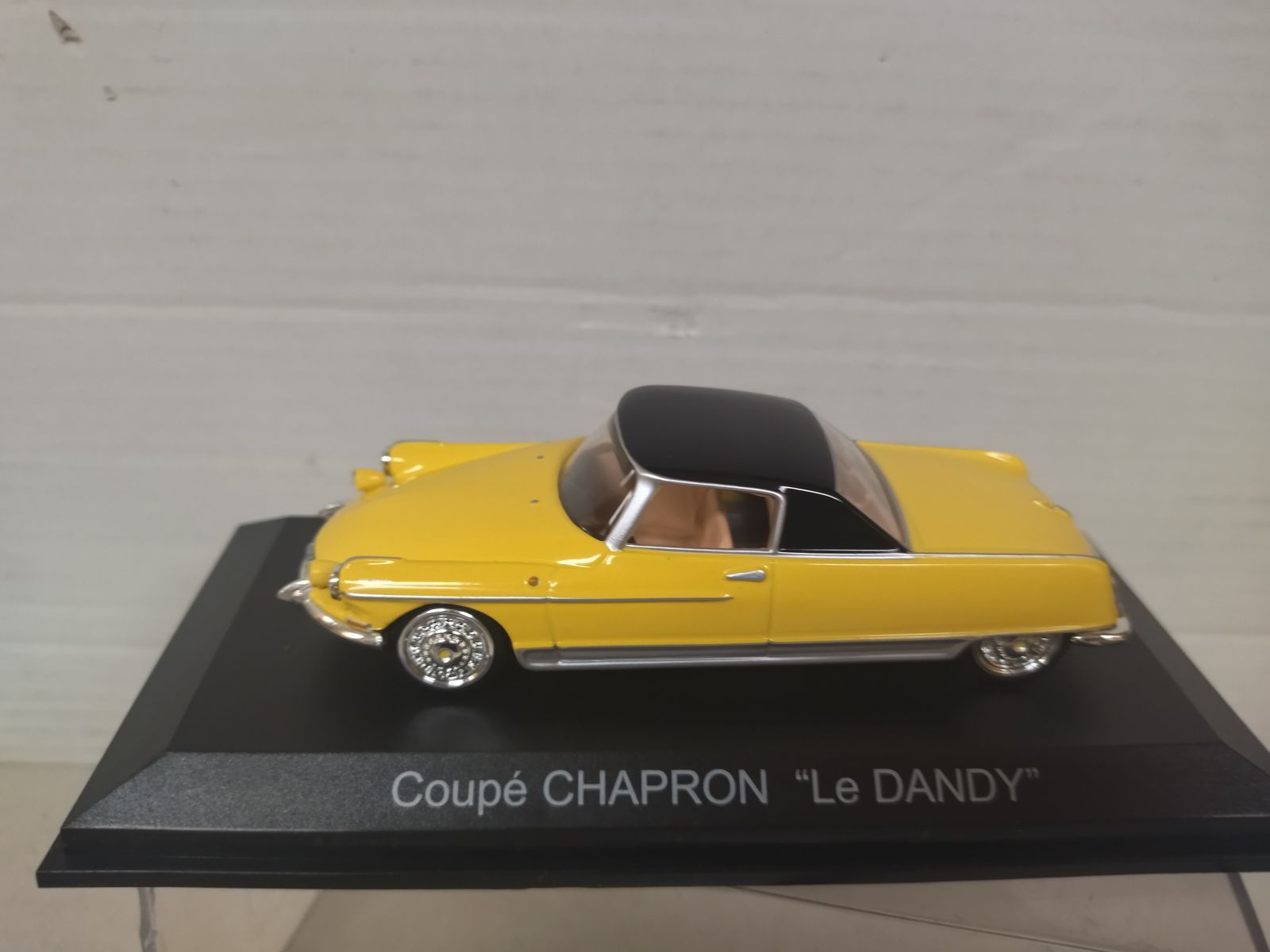CITROEN DS CHAPRON E DANDY JAUNE 1:43 NOREV 158054 - BCN