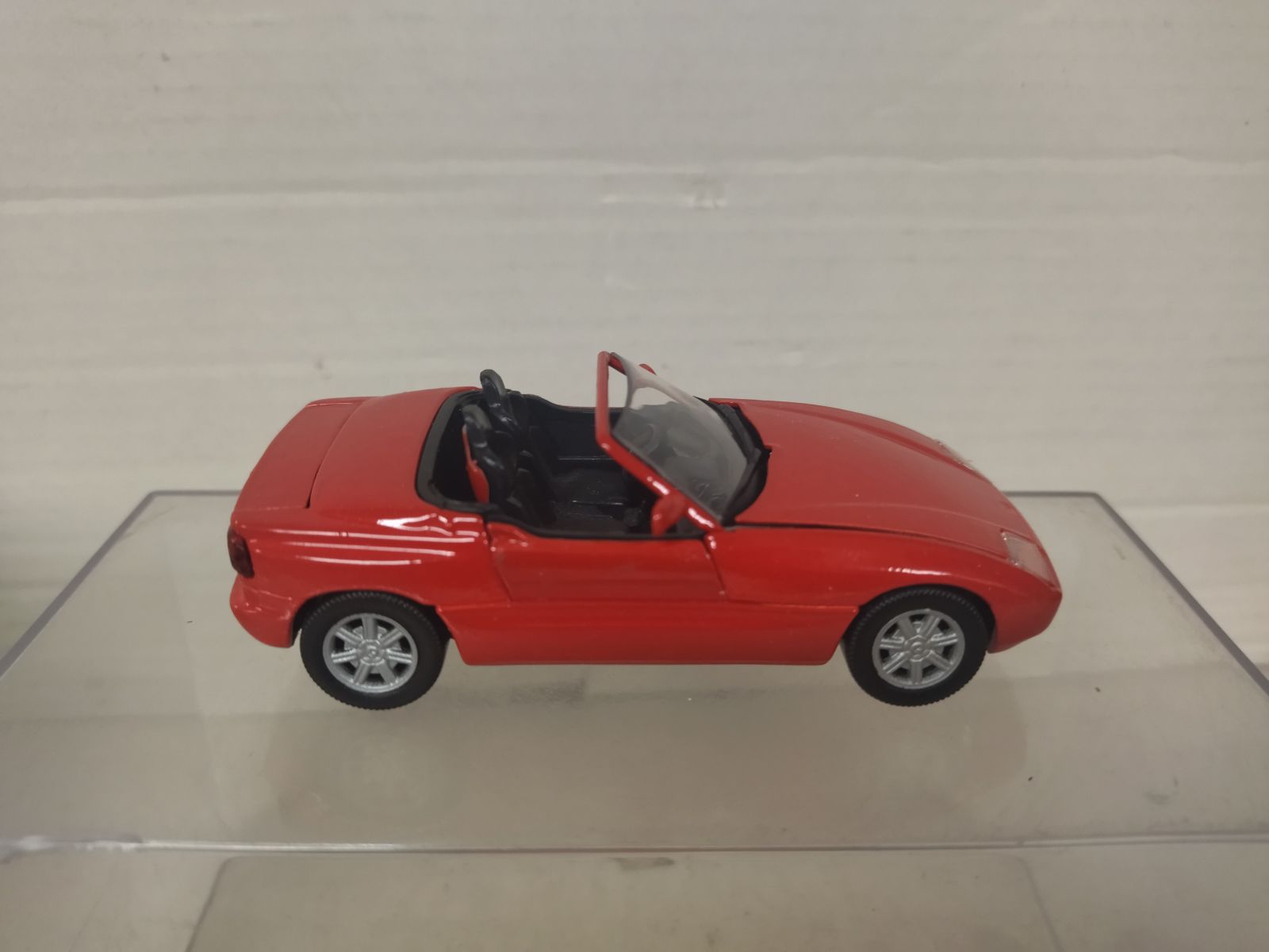 BMW Z1 RED 1988-91 GERMANY SCHABAK 1:43 - BCN STOCK CARS