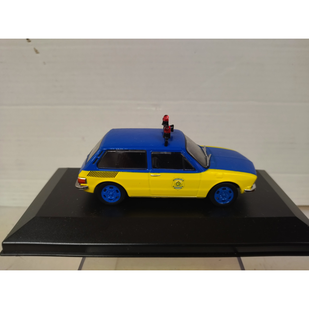 Modèle Réduit ZIL 111 G 1/43 - DeAgostini Ixo - Voiture Soviétique - Neuf