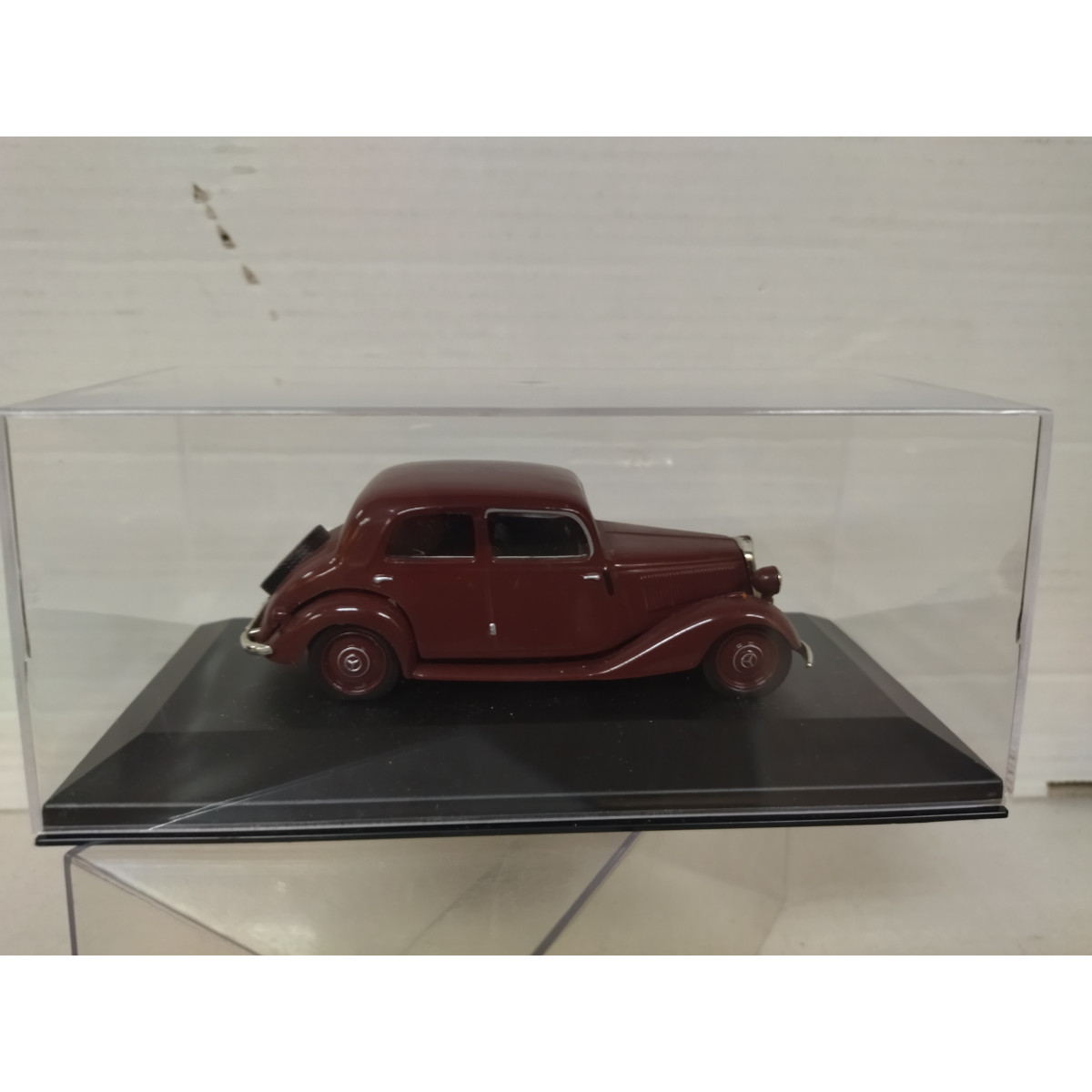 Miniature Vitesse Mercedes-Benz 170V 1949 Deutsche Post, échelle 1/43