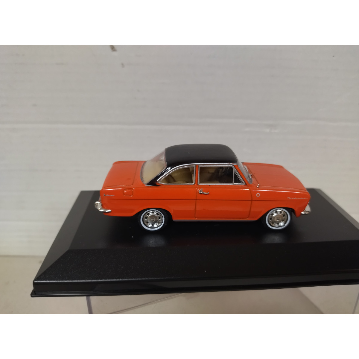 EAGLEMOSS OPEL MANTA B Gt/E Modellauto 1:43 Sammler Modell EUR 25,49 - Foto 11