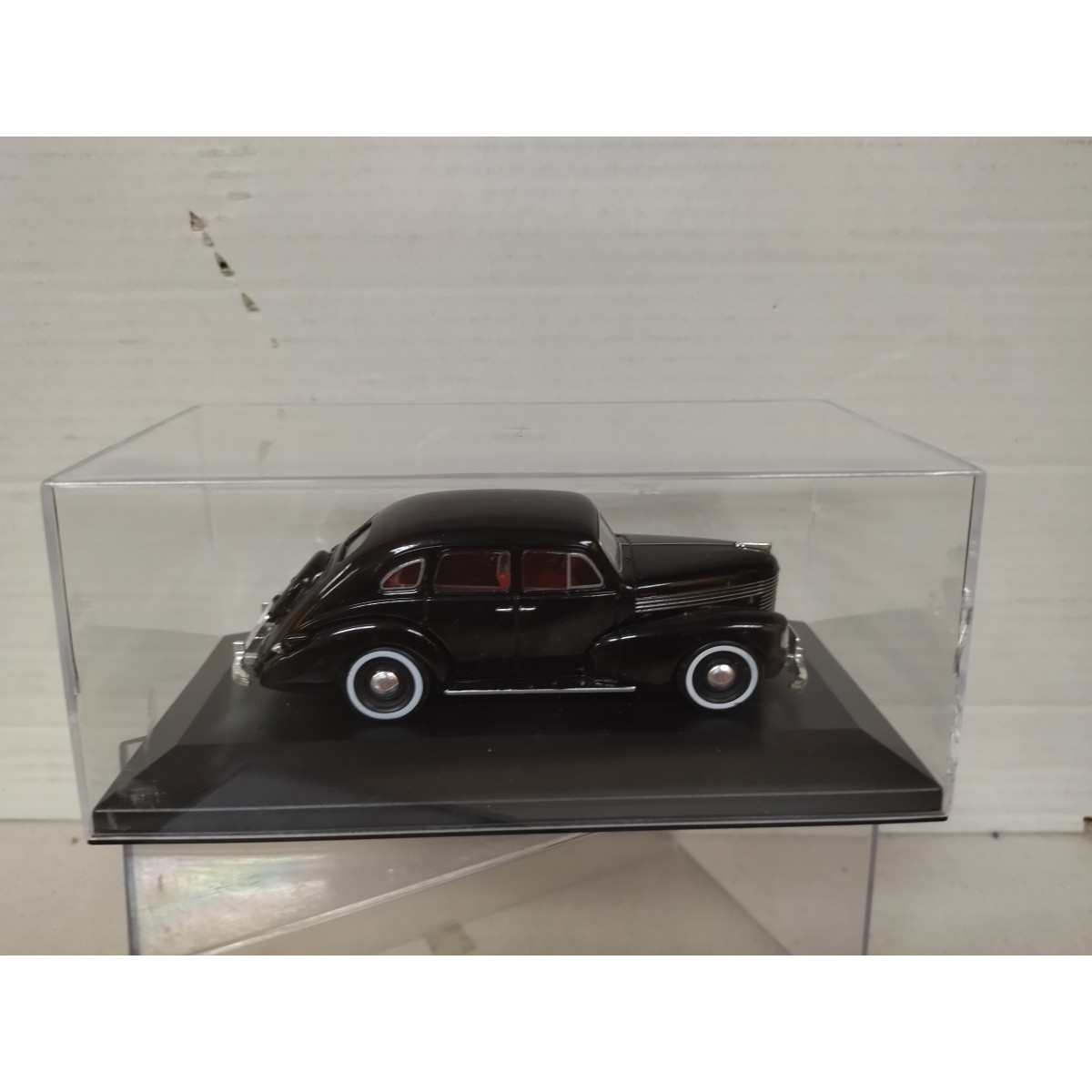 OPEL KAPITAN ´38 BLACK 1938-40 1:43 EAGLEMOSS IXO CAJA NO ORIGINAL