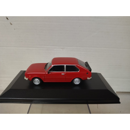 SEAT 128 1977 3P 1200 ROJO 1:43 ALTAYA IXO CAJA NO ORIGINAL