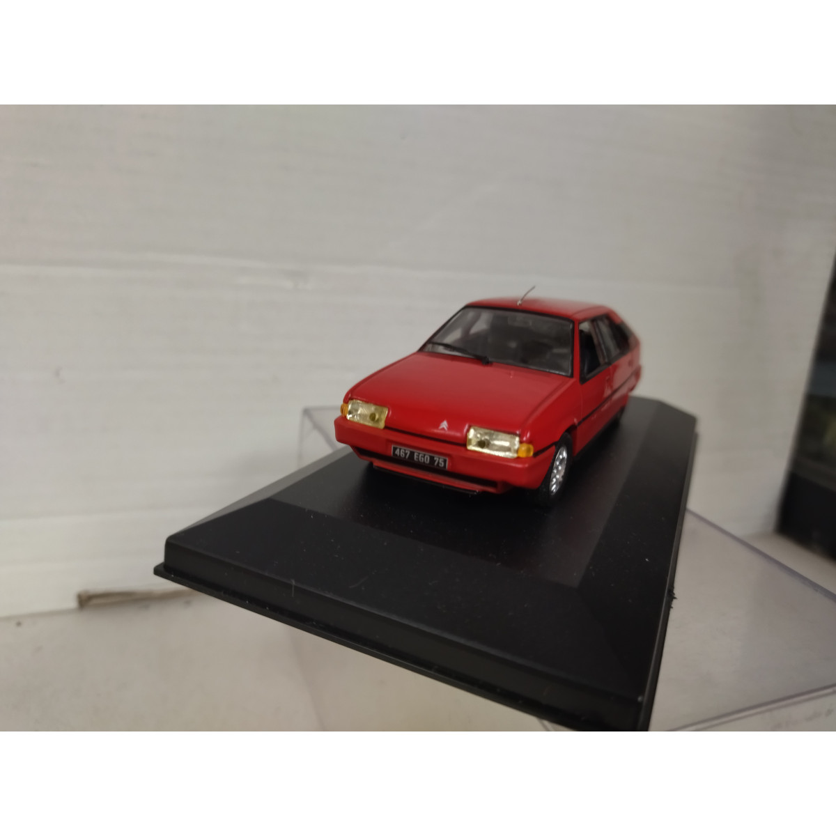 Miniature Citroën BX 16 TRS Taxi De Marseille – IXO 1/43 – 1986 – Zamac – Neuf En Boîte