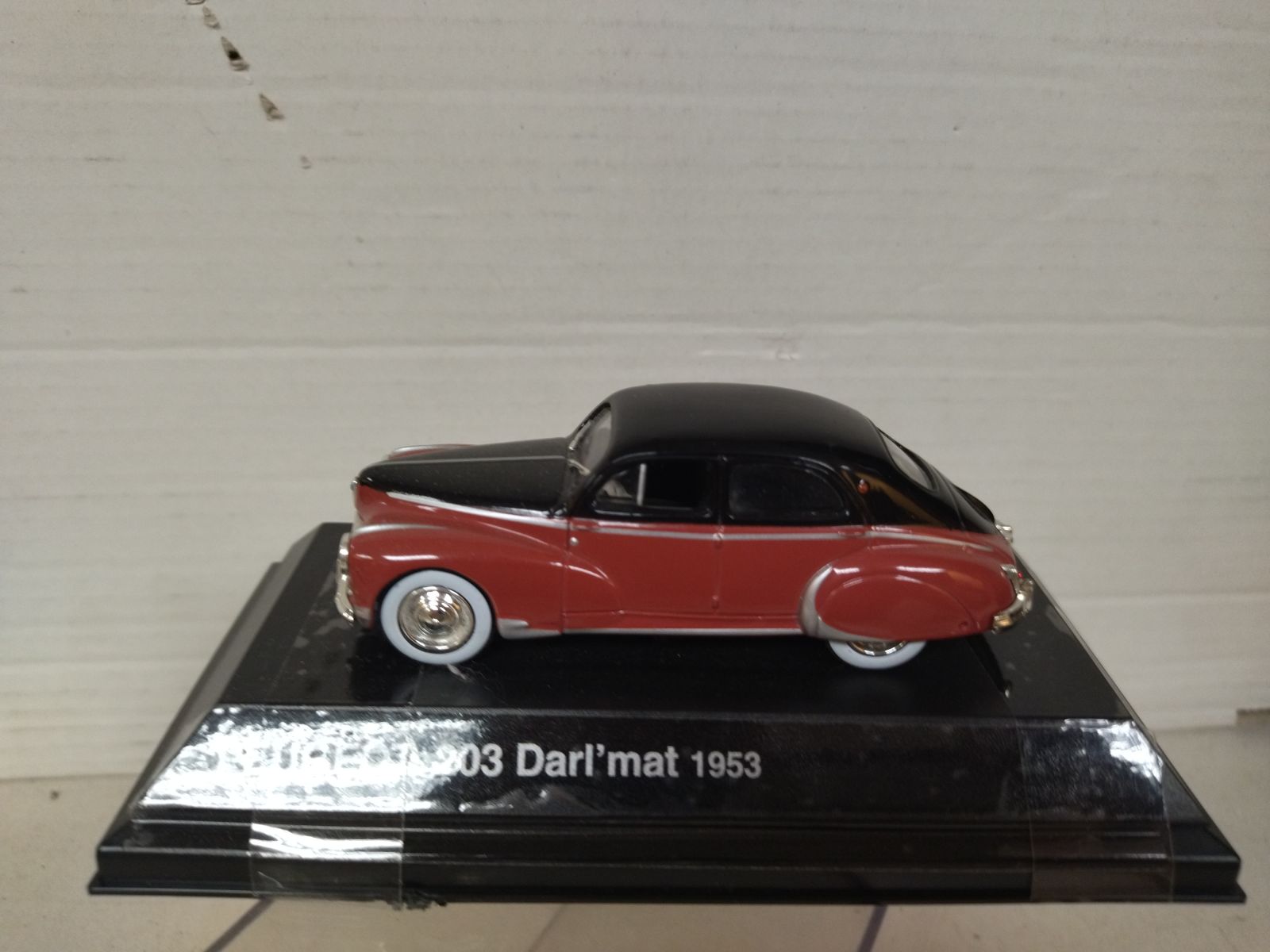 PEUGEOT 203 DARL MAT Berline bleu CCC 1:43 de reference F89
