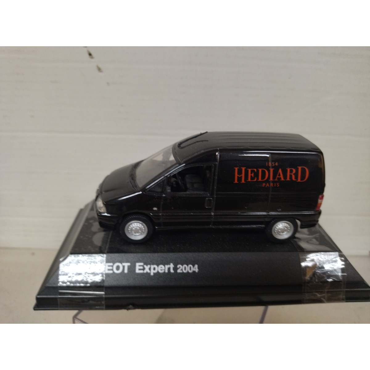 Miniature Norev 1/43 - Peugeot 202 Camionnette Hediard - Occasion Très Bon état Avec Boîte