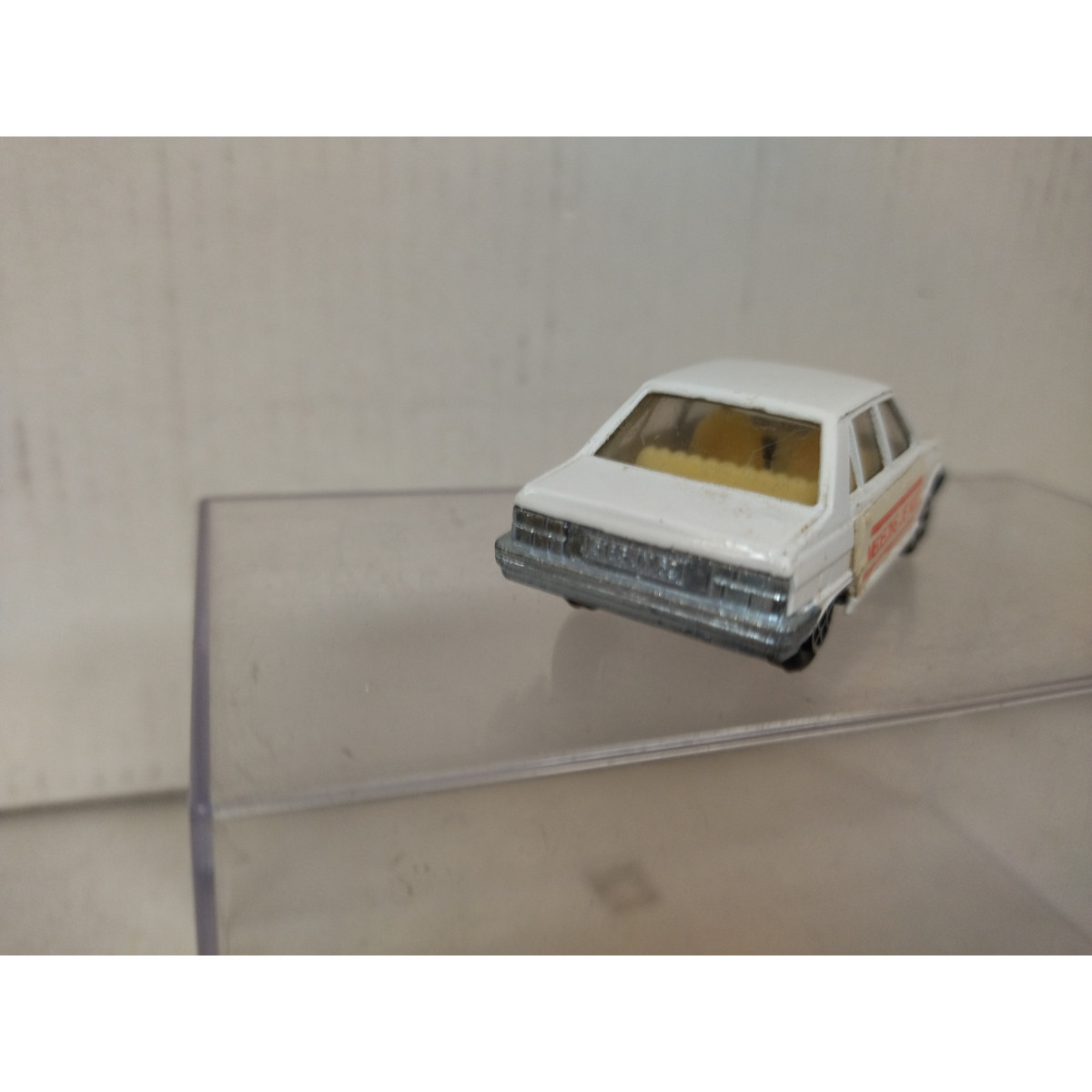 Coffret Norev Mini Jet – 5 Voitures Miniatures 1/64 – Dyane, 504, Mercedes, Renault – Occasion