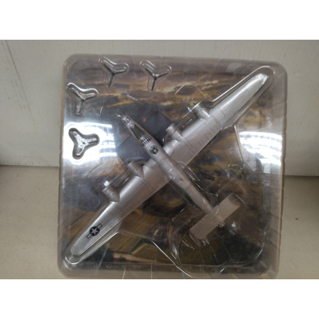CONSOLIDATED B-24J LIBERATOR USA BOMBARDERO WW 2 1:144 ALTAYA IXO