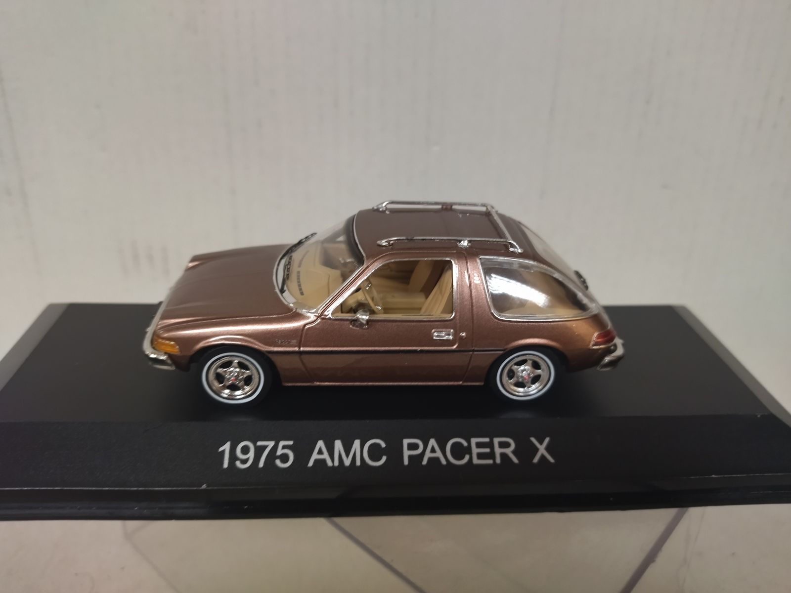 AMC PACER X 1975 DARK BROWN 1:43 PREMIUM-X - BCN STOCK CARS