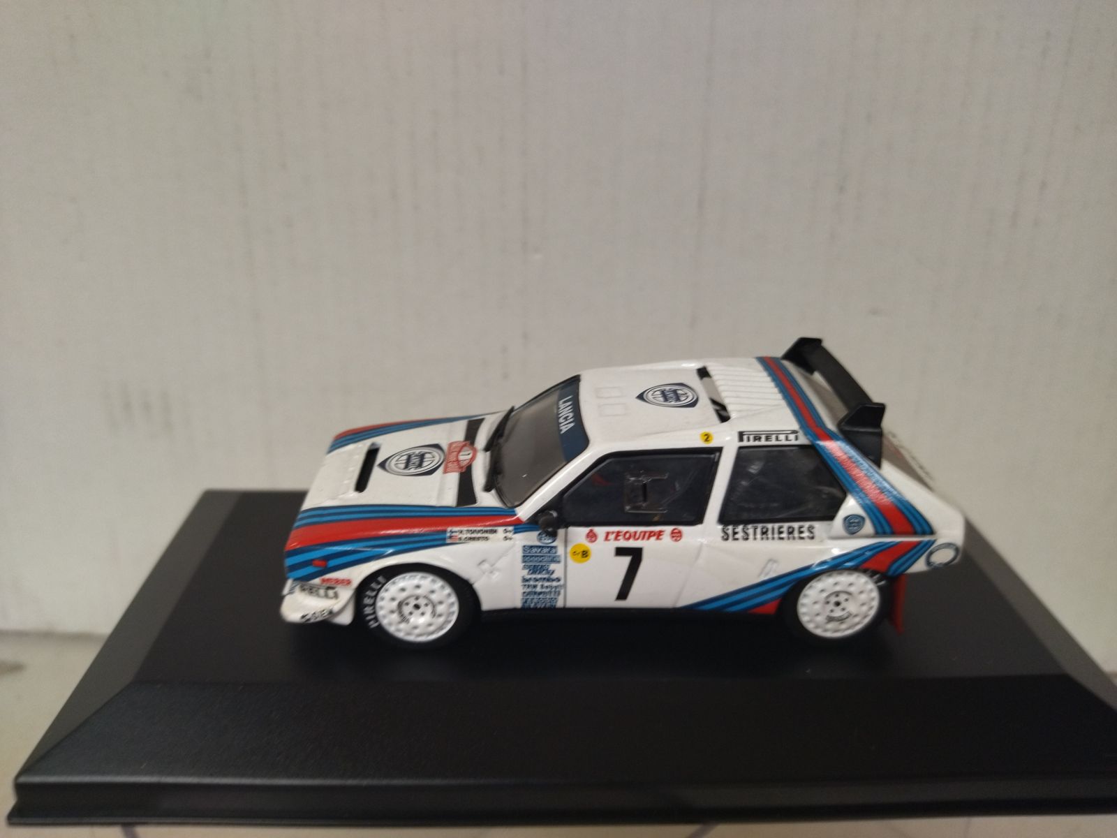 LANCIA DELTA S4 1986 RALLY MONTE CARLO H.TOIVONEN 1:43 ALTAYA IXO