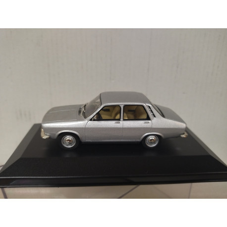 RENAULT 12 SILVER PORTUGAL 1:43 ALTAYA IXO CAJA NO ORIGINAL