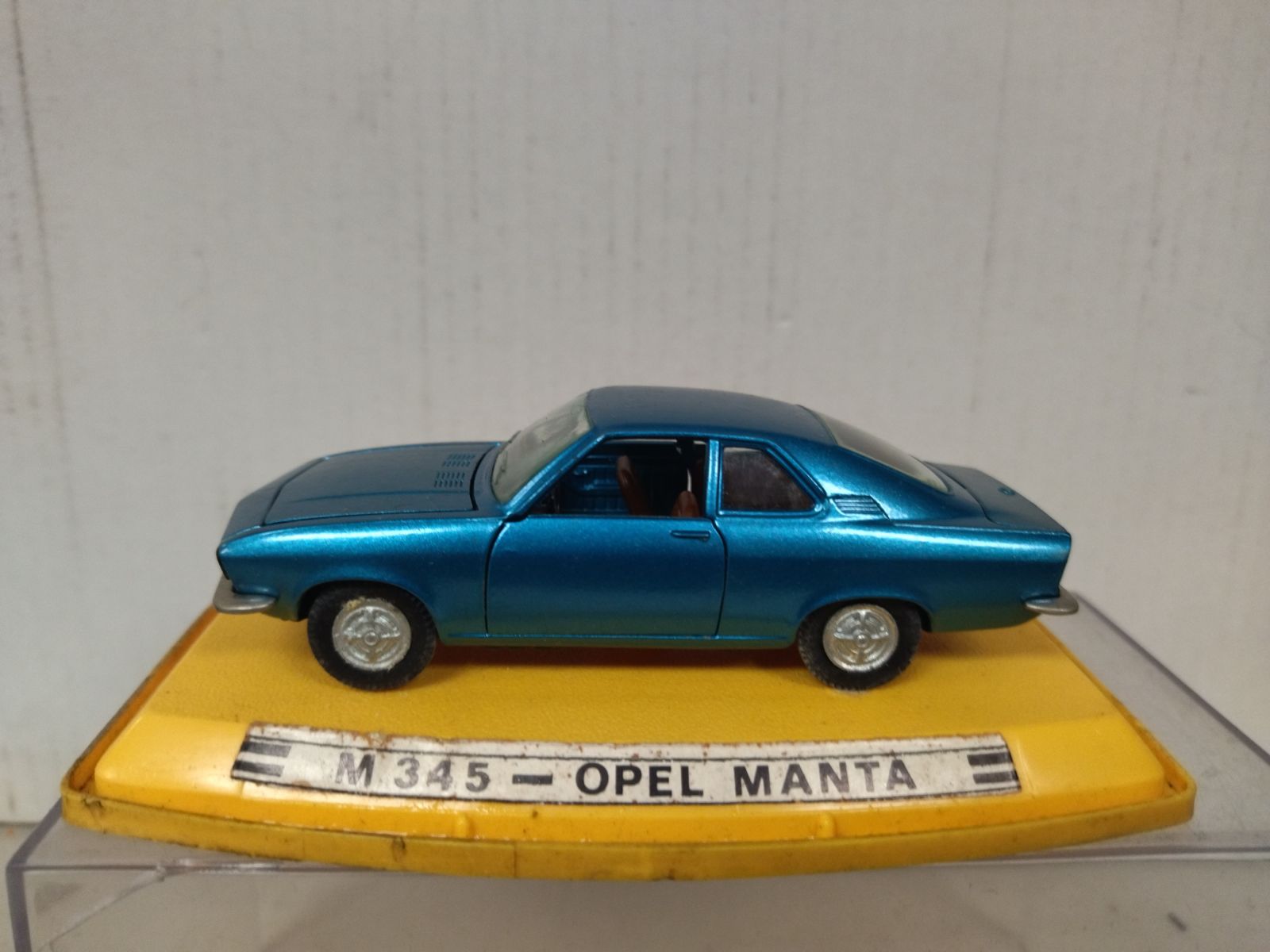 3 rare Opel Manta A Modelle von Pilen bzw. Artec in 1:43 mit