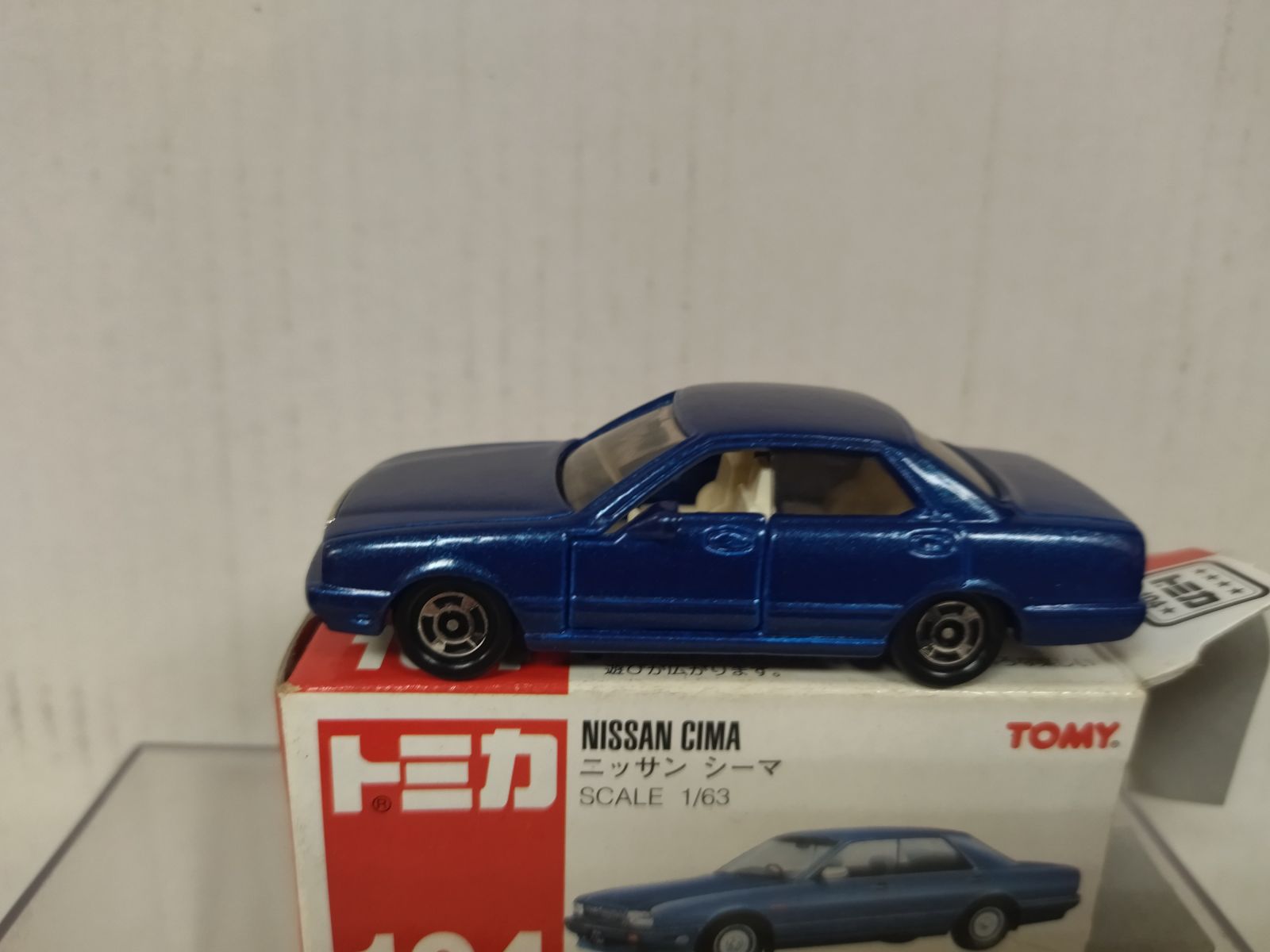 NISSAN CIMA 1-GEN Y31 BLUE 1:63/apx 1:64 TOMICA 104 - BCN STOCK CARS
