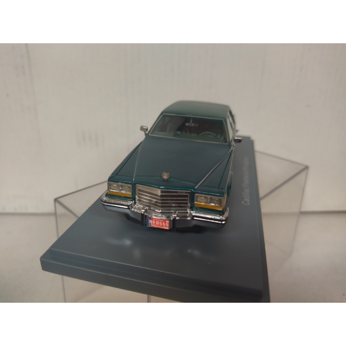 Cult Scale Models 1:18 Vitesse Rover 827 Baujahr 1988 grün metallic