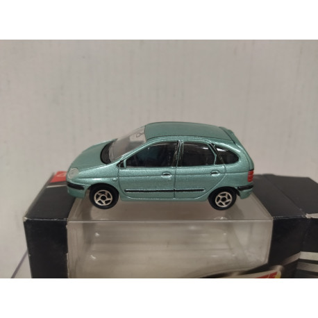 RENAULT SCENIC 1 GREEN 1:57/apx 1:64 MAJORETTE 221 BOX