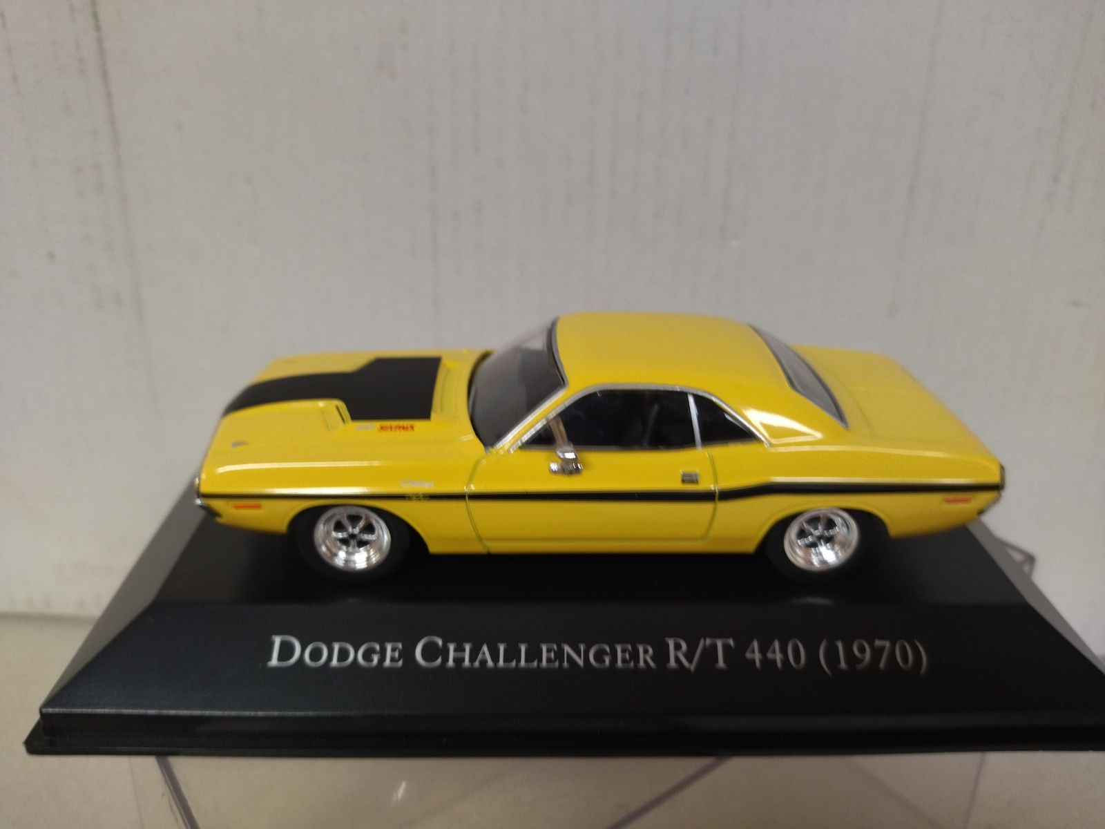 dodge-challenger-1970-rt-440-