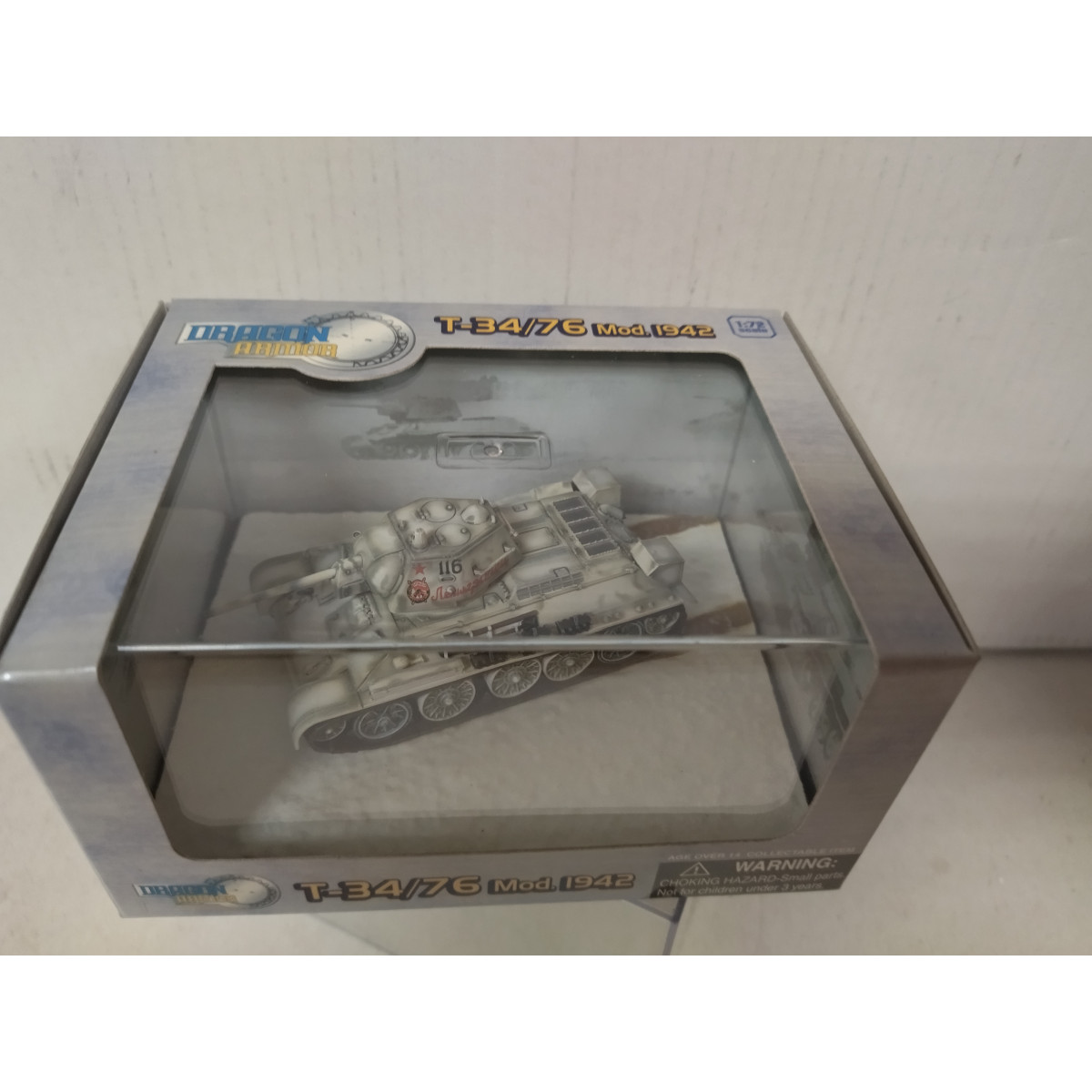 Dragon Armor 60166 T34/76 30th Guards Tank Brigade Leningrad Front 1944 - 1/72