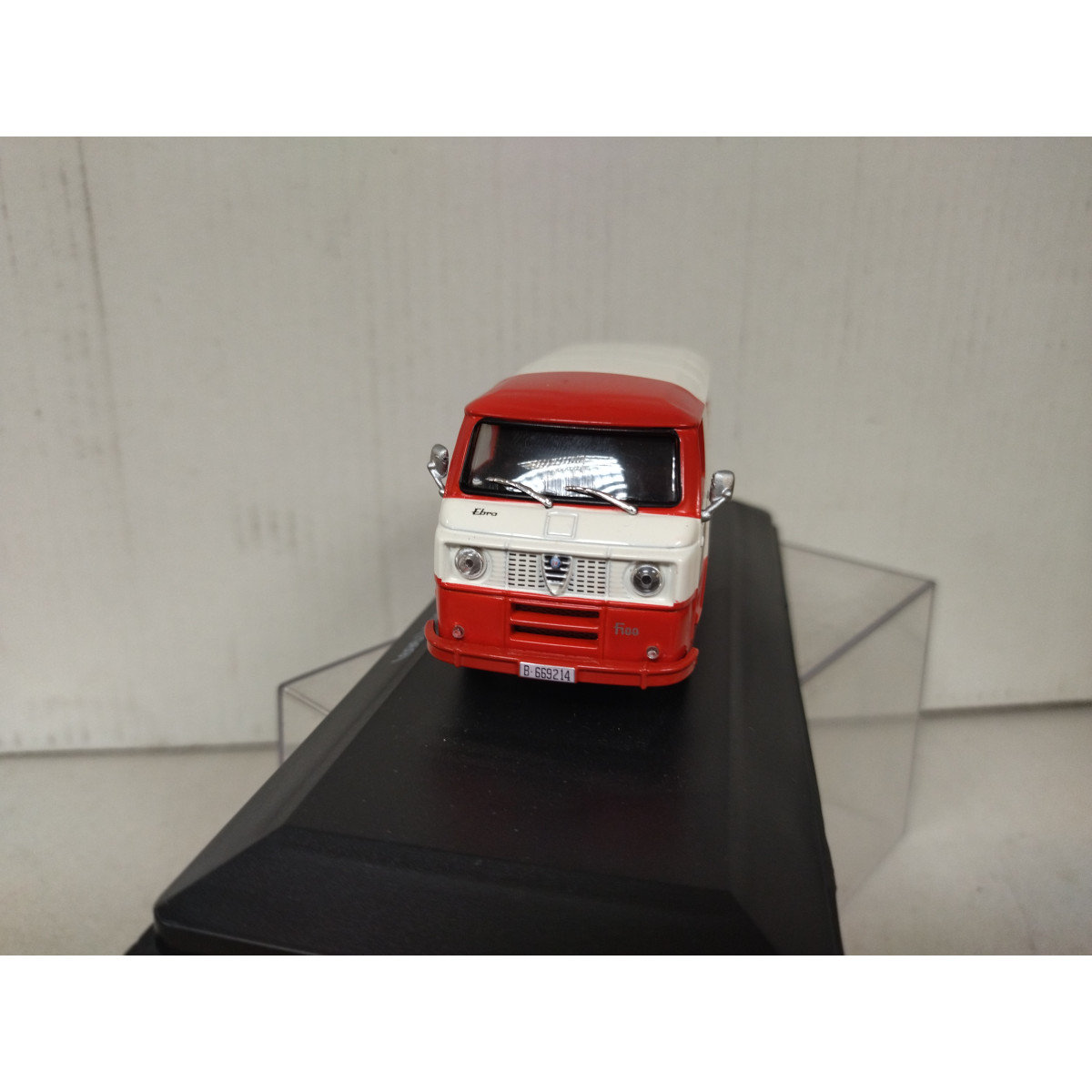 Camion Miniature Ebro M-100 Negredo – Salvat 1/43 (neuf)