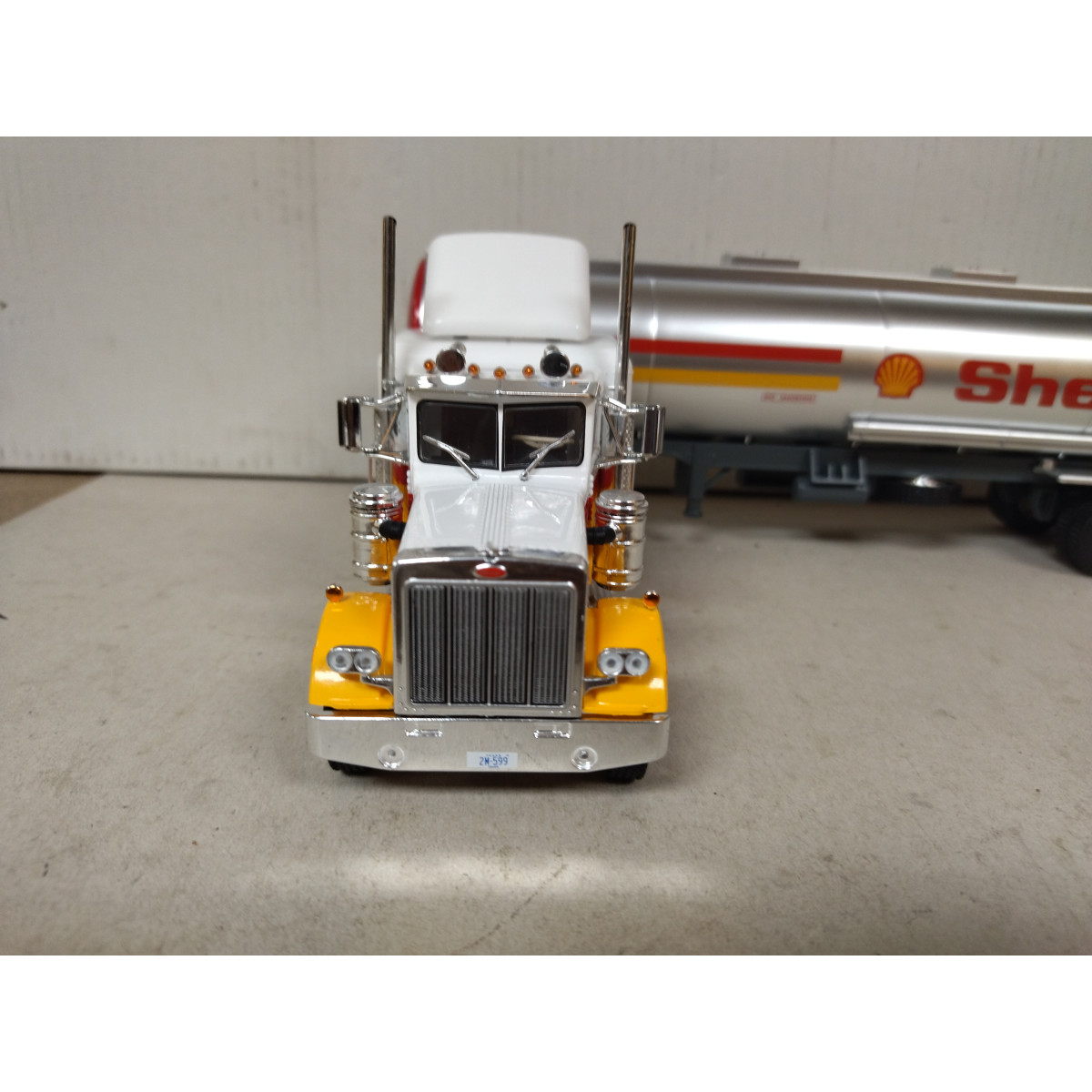 Modellino Camion Peterbilt 359 Del 1970 - Shell Essence 1/43 Grande Scala 39cm Altaya
