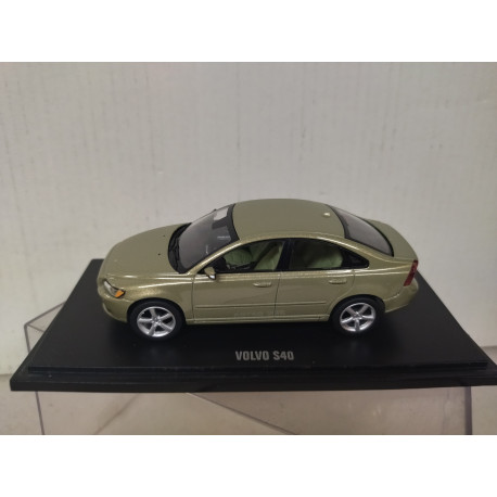 VOLVO S40 MAT GOLD 1:43 MOTORART NO CARTON