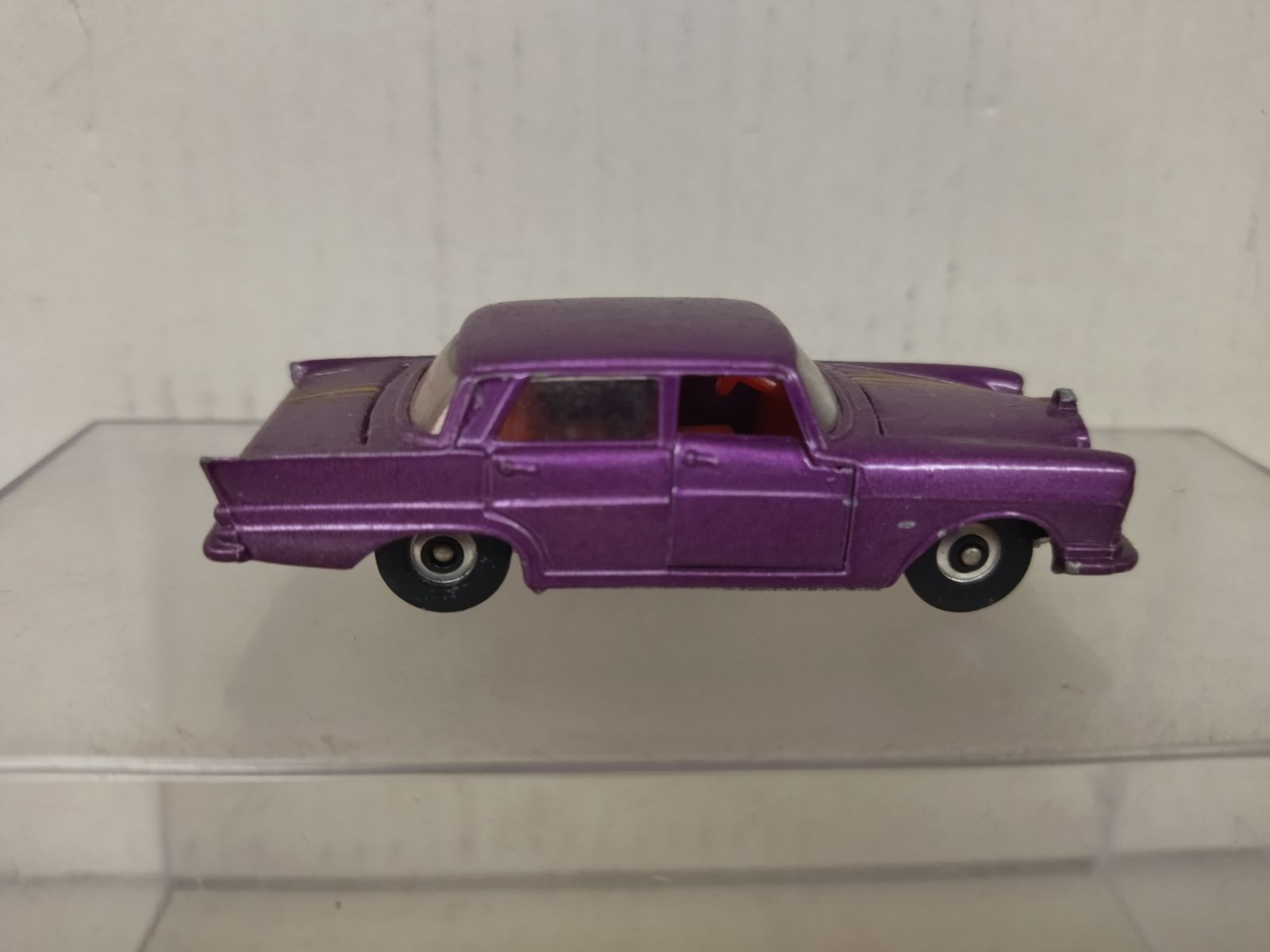 メルセデス・ベンツ 220 SE Lone Star Flyers 1960's Mercedes Benz 220 SE C.17 1/67 Scale Lone Star Road