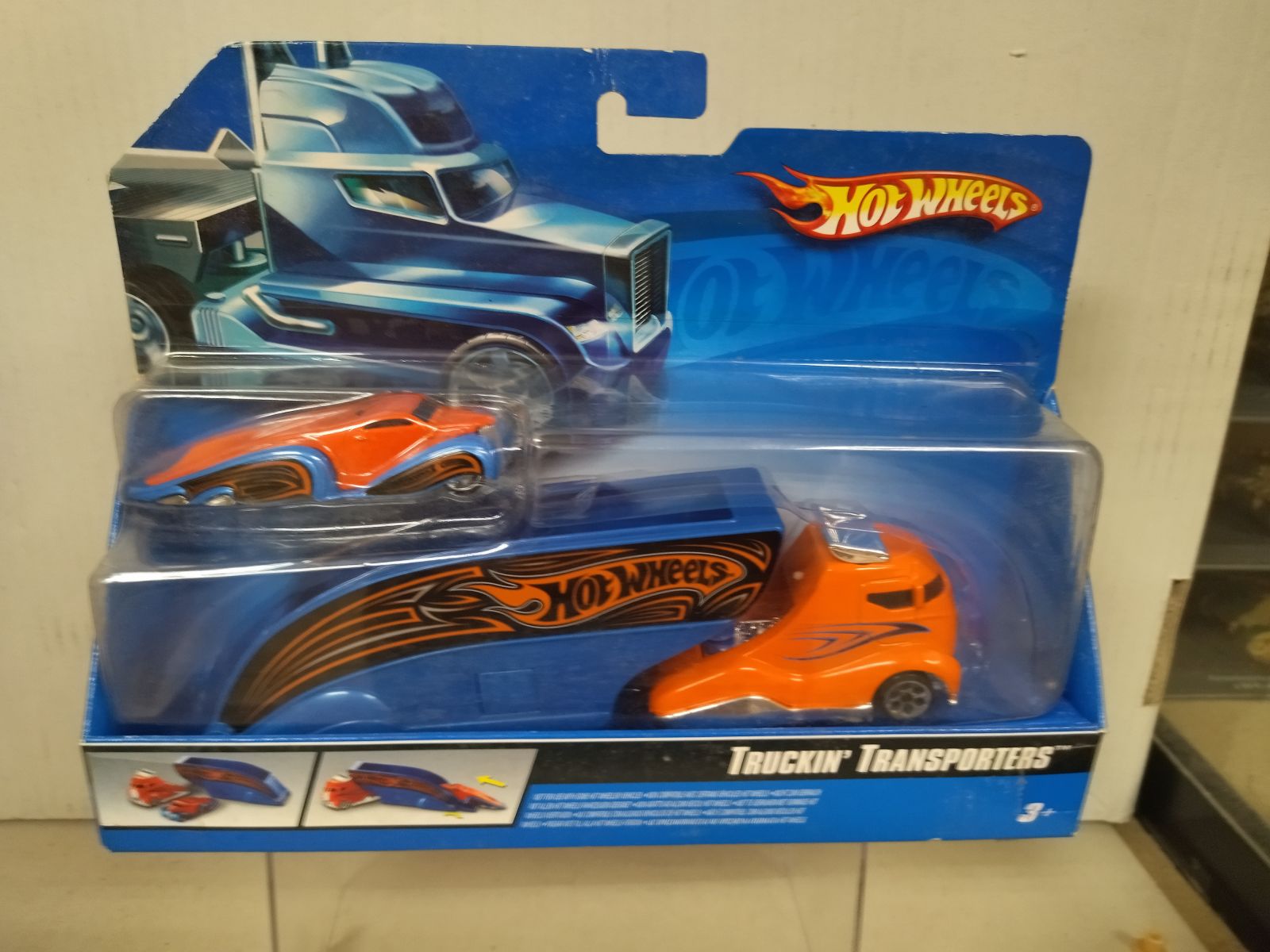 TRUCKIN TRANSPORTERS 1:64 HOT WHEELS - BCN STOCK CARS