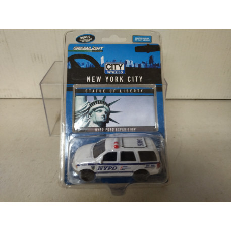 FORD EXPEDITION POLICE NEW YORK CITY 1:64 GREENLIGHT