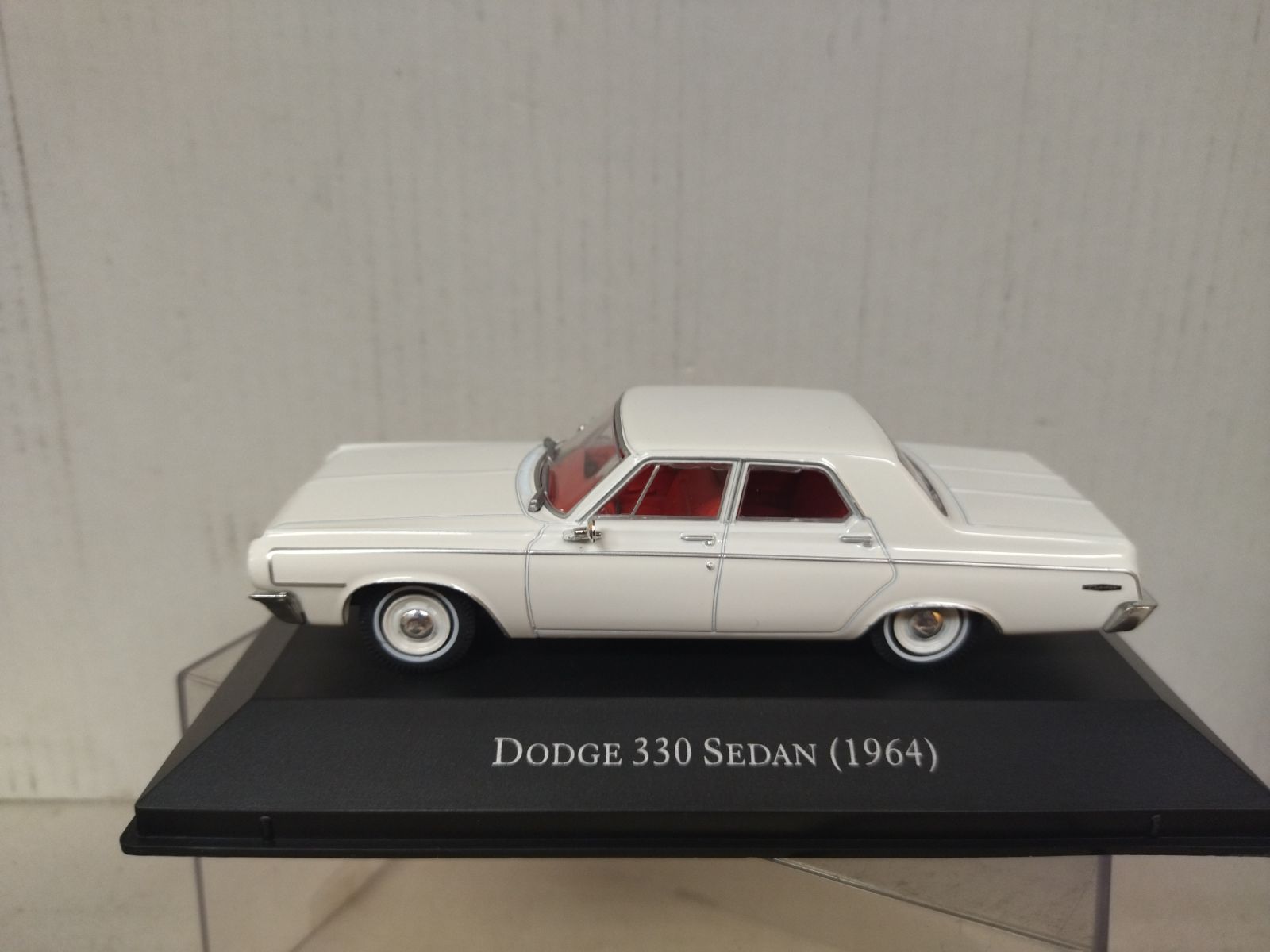 Modèle Réduit Dodge 330 Sedan 1964 - Échelle 1:43 - Ixo/Altaya - Moulé Sous Pression - Neuf
