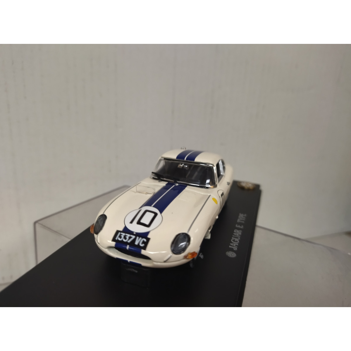 JAGUAR E-TYPE 1962 24 H LE MANS n10 1:43 KYOSHO - BCN STOCK CARS