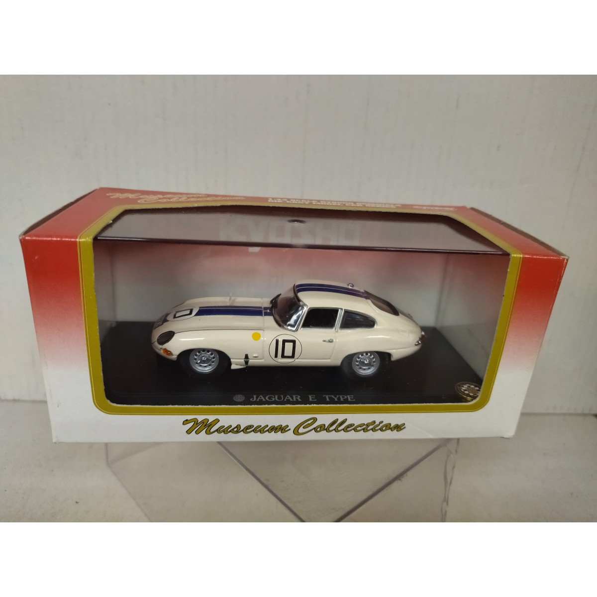 JAGUAR E-TYPE 1962 24 H LE MANS n10 1:43 KYOSHO - BCN STOCK CARS