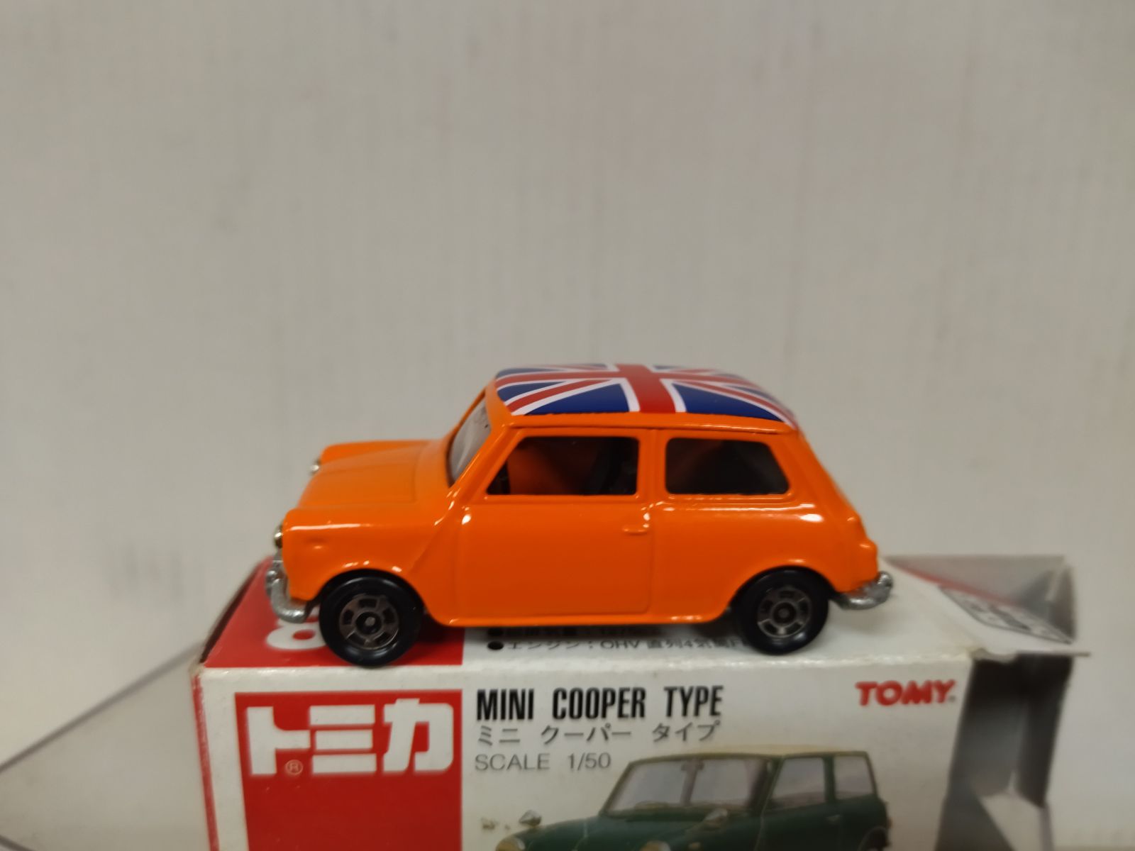 MINI COOPER S MK.III ORANGE UNION JACK 1:50/apx 1:64 TOMICA 88 BOX