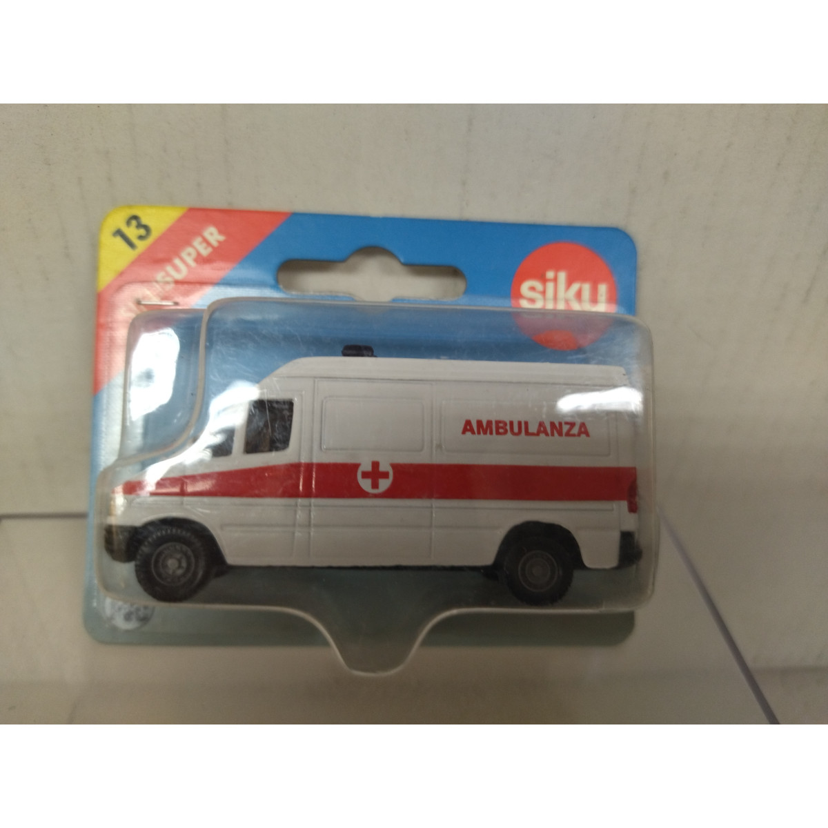 Mercedes Ambulance T123 Siku 1/60 - Miniature Die-cast - Occasion