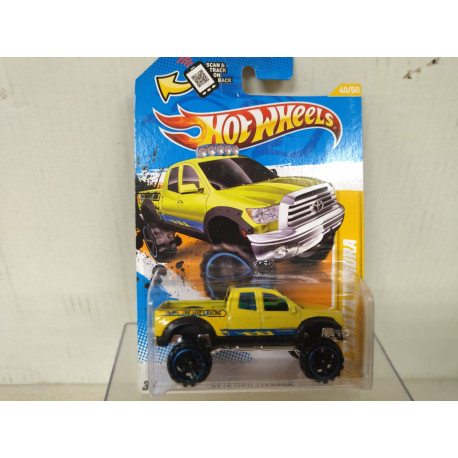 TOYOTA TUNDRA 2010 YELLOW 2012 MODELS 1:64 HOT WHEELS VINTAGE